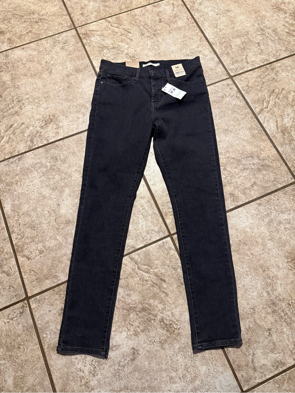 Levi's Women's Dark Black Skinny Jeans
